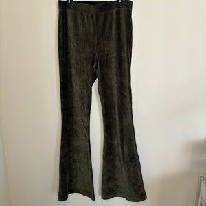 Aerie Flared Velour Pants Leggings Large Tall Green Ribbed Hunter Green